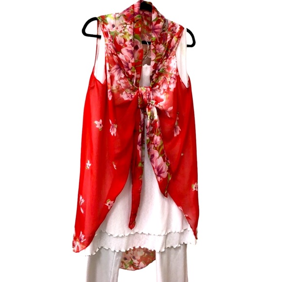 Scarf Vest - Red with Pink Flowers - Picture 3 of 3